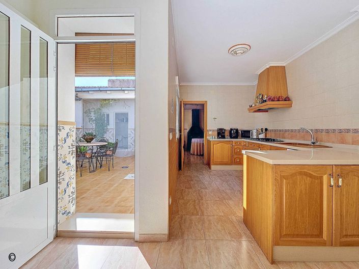 Image No.17-3 Bed Townhouse for sale