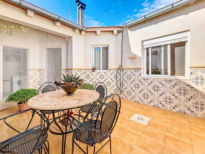 Image No.4-3 Bed Townhouse for sale