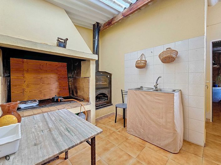 Image No.33-3 Bed Townhouse for sale