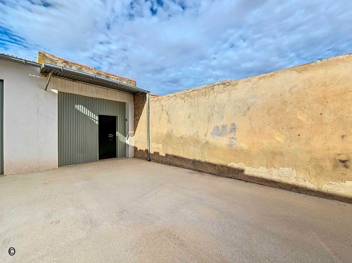 Image No.36-3 Bed Townhouse for sale