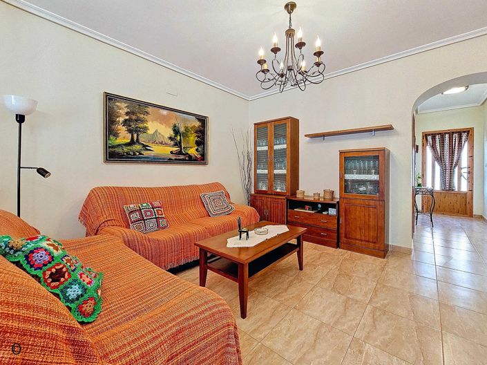 Image No.6-3 Bed Townhouse for sale