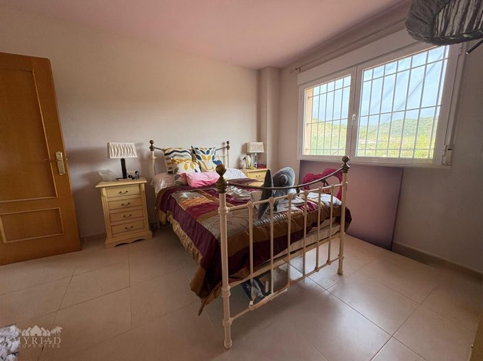 Image No.17-6 Bed Villa for sale