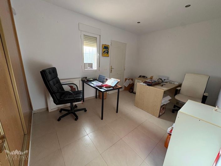 Image No.19-6 Bed Villa for sale