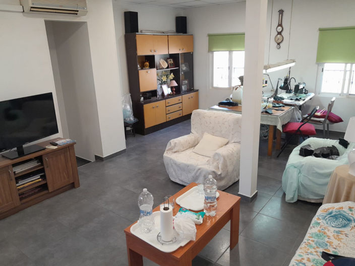 Image No.2-2 Bed Townhouse for sale