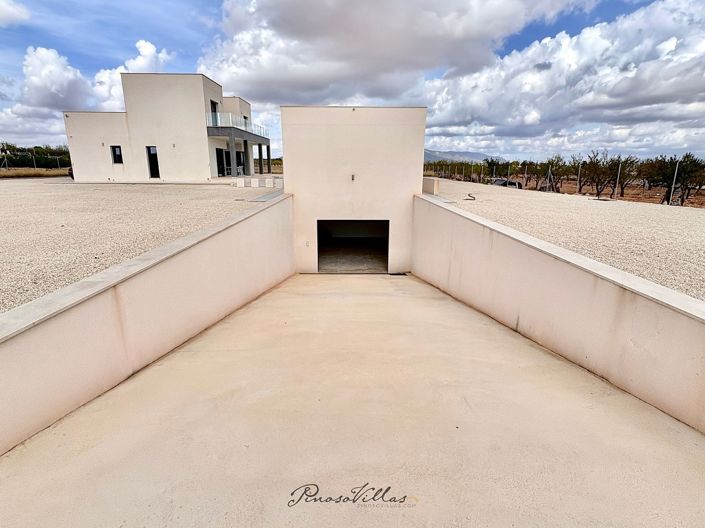 Image No.12-3 Bed Villa for sale