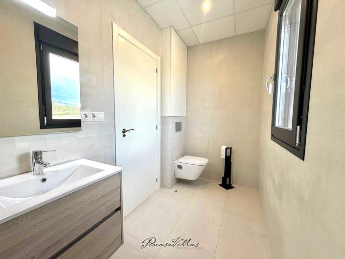 Image No.39-3 Bed Villa for sale