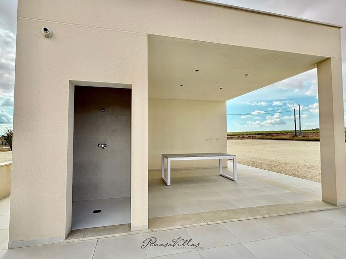 Image No.9-3 Bed Villa for sale