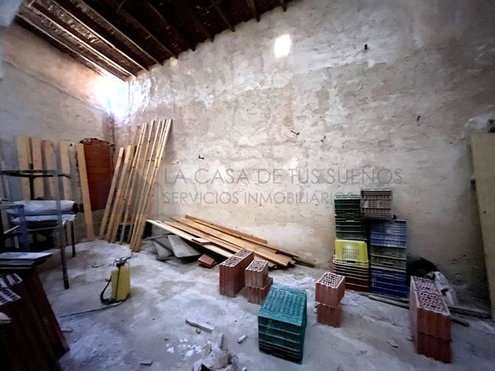 Image No.20-2 Bed Country House for sale