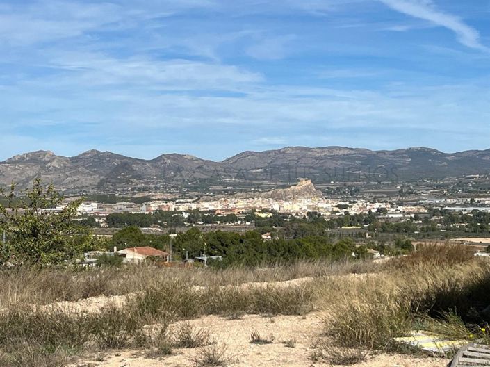 Image No.31-2 Bed Country House for sale