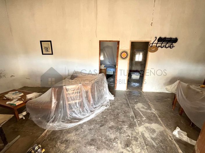 Image No.6-2 Bed Country House for sale