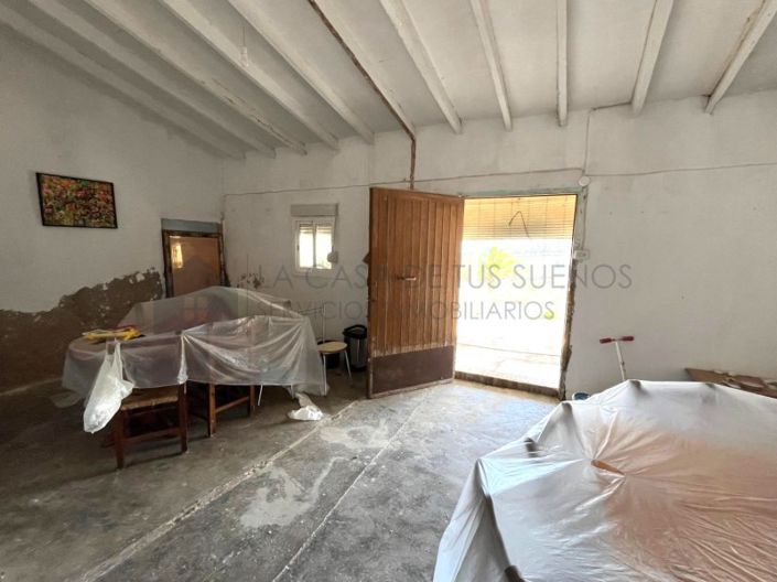 Image No.9-2 Bed Country House for sale