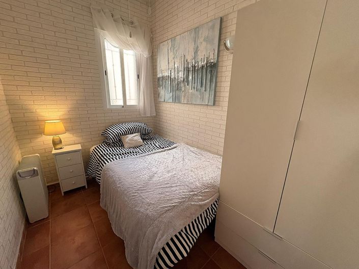 Image No.44-8 Bed Villa for sale