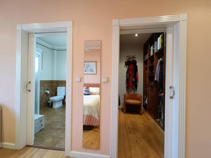 Image No.30-4 Bed Townhouse for sale