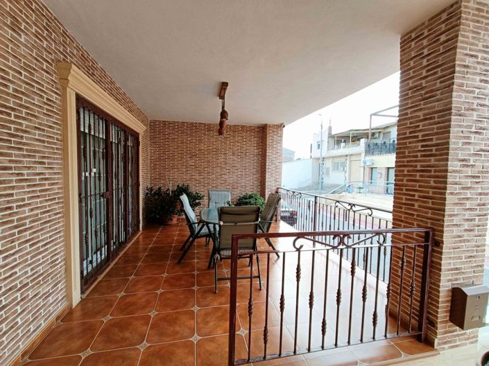 Image No.7-4 Bed Townhouse for sale