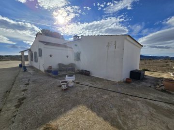 wimg-20251206-wa0017