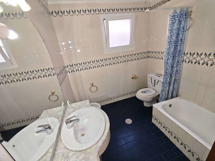 Image No.19-4 Bed Apartment for sale