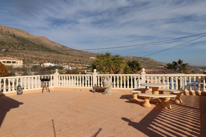 Image No.18-4 Bed Villa for sale