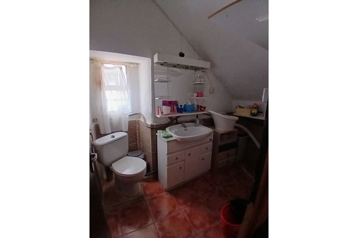 Image No.34-6 Bed Country House for sale