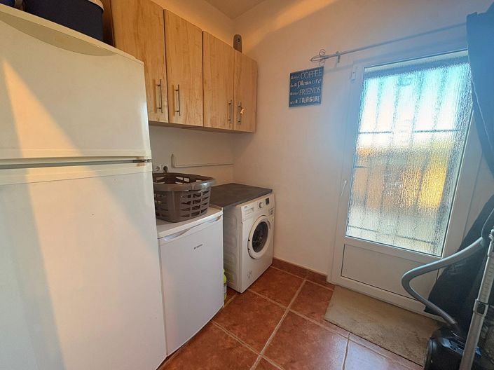 Image No.21-3 Bed Country House for sale