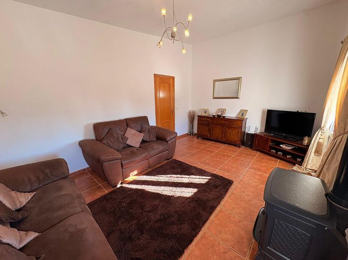 Image No.22-3 Bed Country House for sale