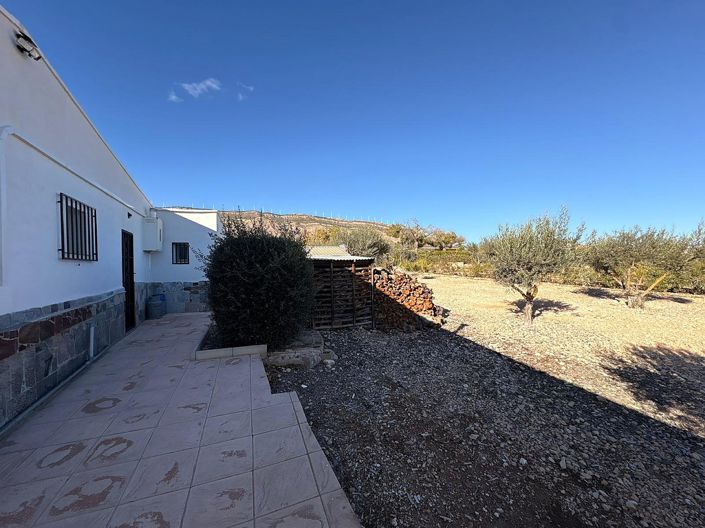 Image No.36-3 Bed Country House for sale