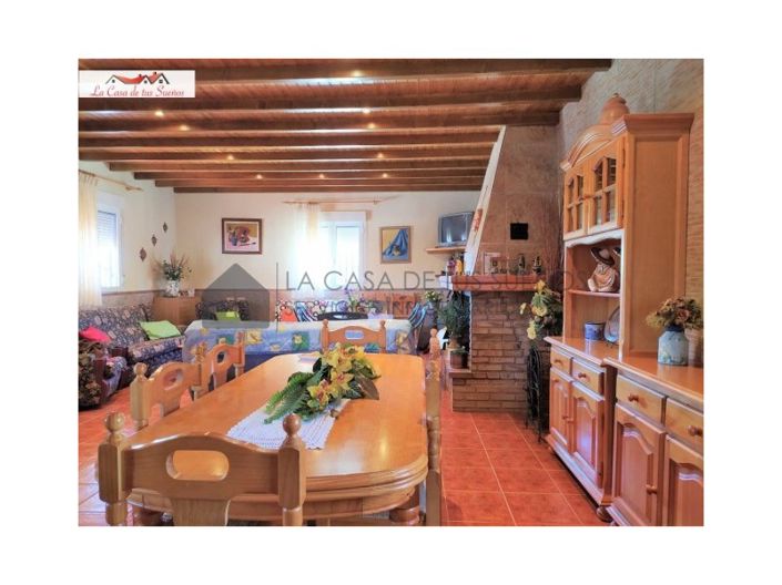 Image No.6-Maison de campagne de 1 chambre à vendre à Sax