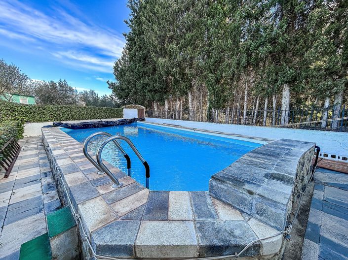 Image No.2-4 Bed Villa for sale