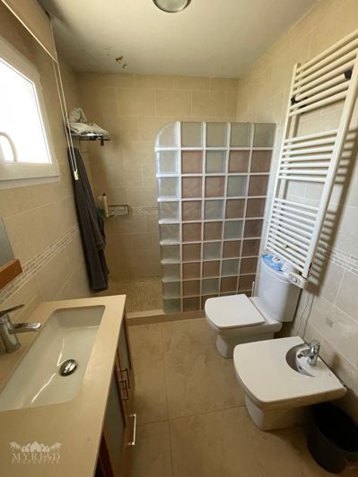 Image No.25-5 Bed Country House for sale