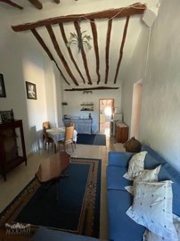 64572cafd19b-c16b-4873-a470-59ff573ad1fb