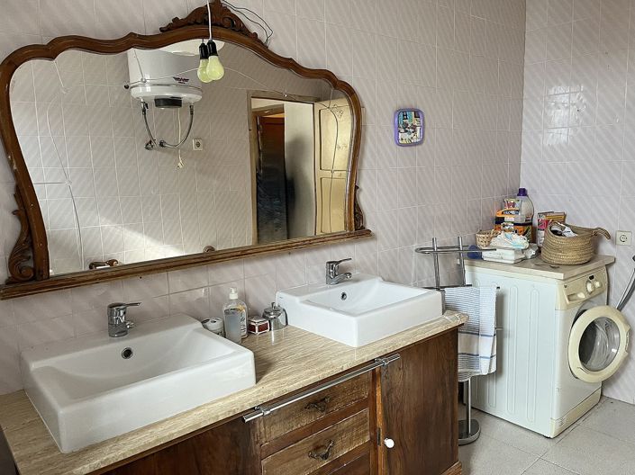 Image No.15-4 Bed Country House for sale