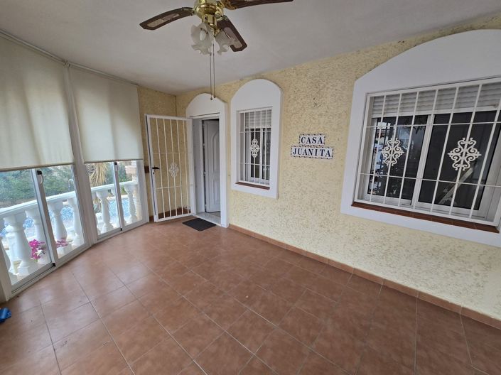 Image No.10-5 Bed Villa for sale