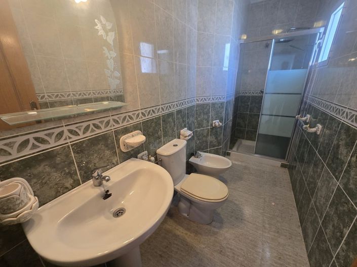 Image No.37-5 Bed Villa for sale