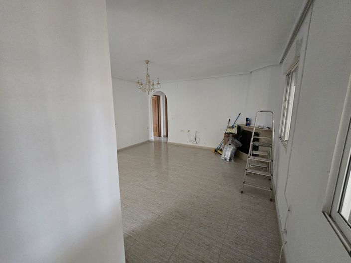 Image No.37-5 Bed Villa for sale