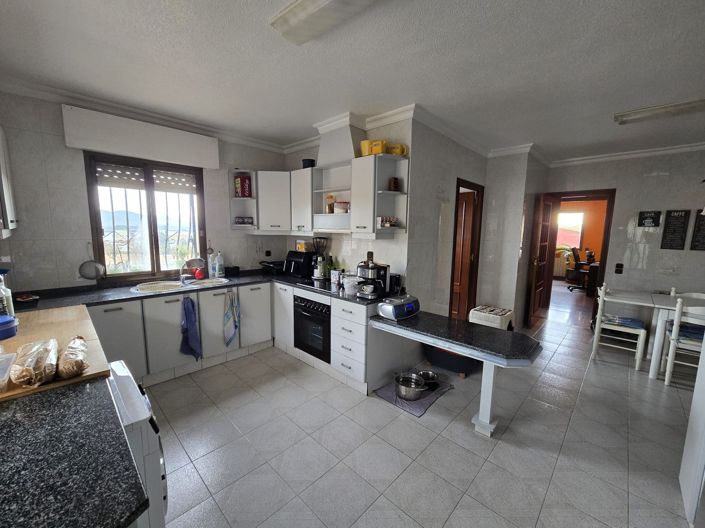 Image No.9-5 Bed Villa for sale