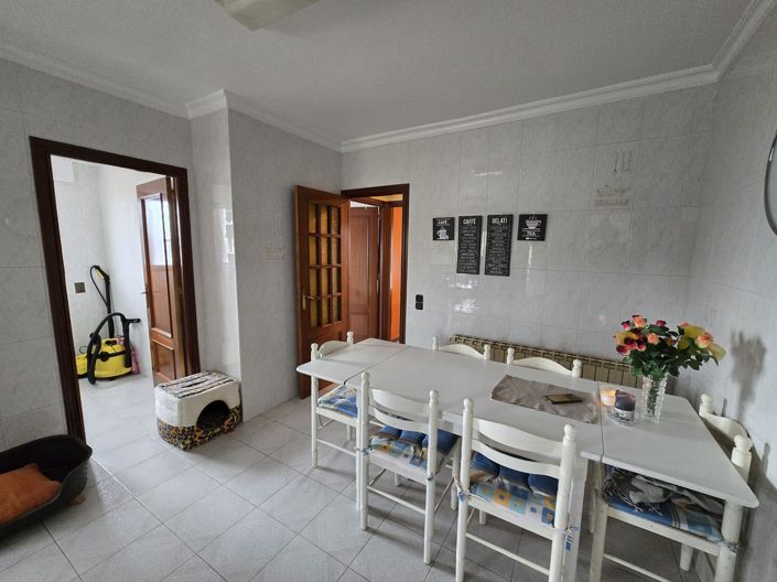 Image No.10-5 Bed Villa for sale