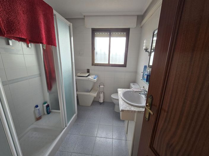 Image No.30-5 Bed Villa for sale