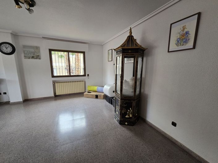 Image No.36-5 Bed Villa for sale