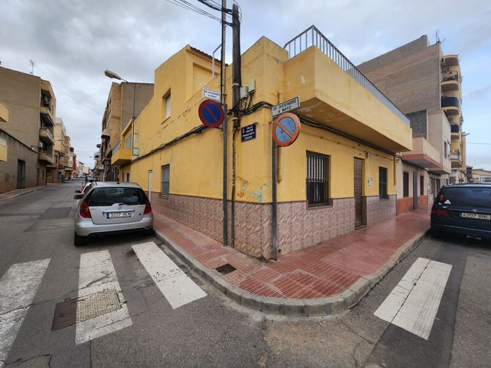 Image No.3-3 Bed Townhouse for sale