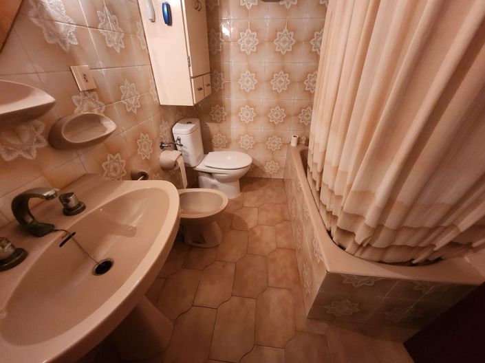 Image No.34-3 Bed Townhouse for sale