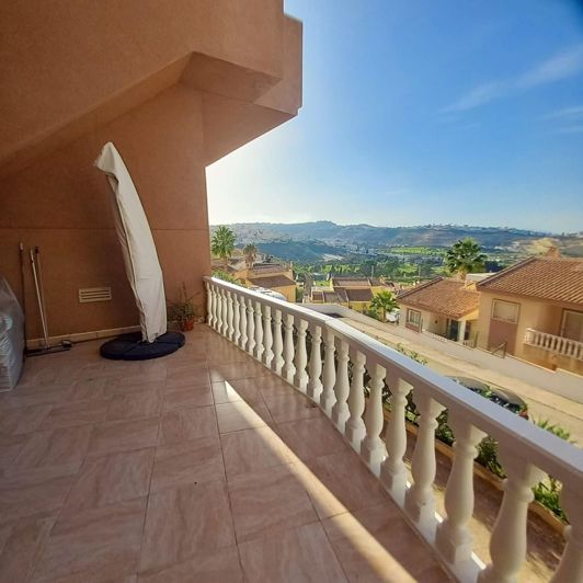 Image No.22-3 Bed Townhouse for sale