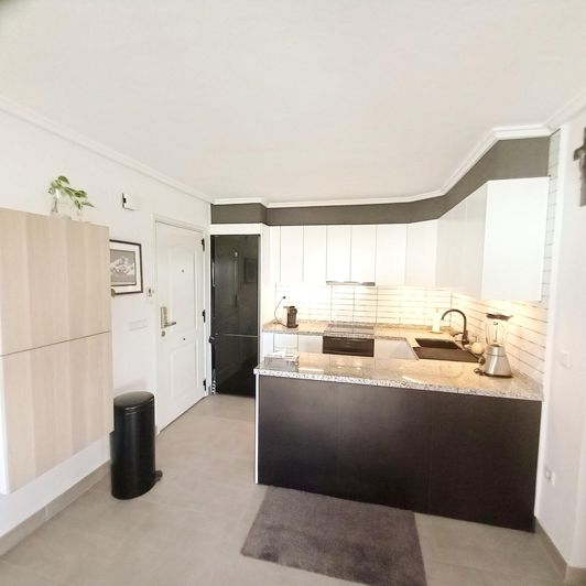 Image No.6-3 Bed Townhouse for sale