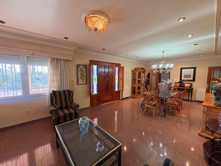 Image No.13-3 Bed Villa for sale