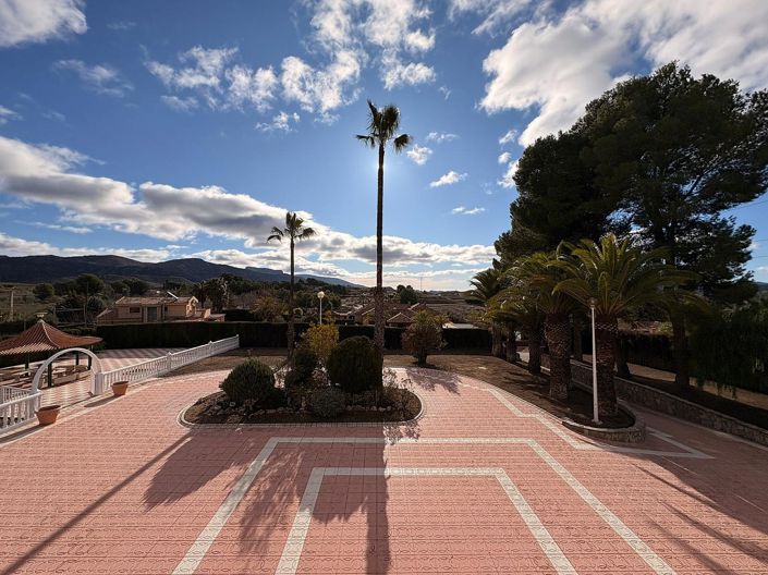 Image No.34-3 Bed Villa for sale