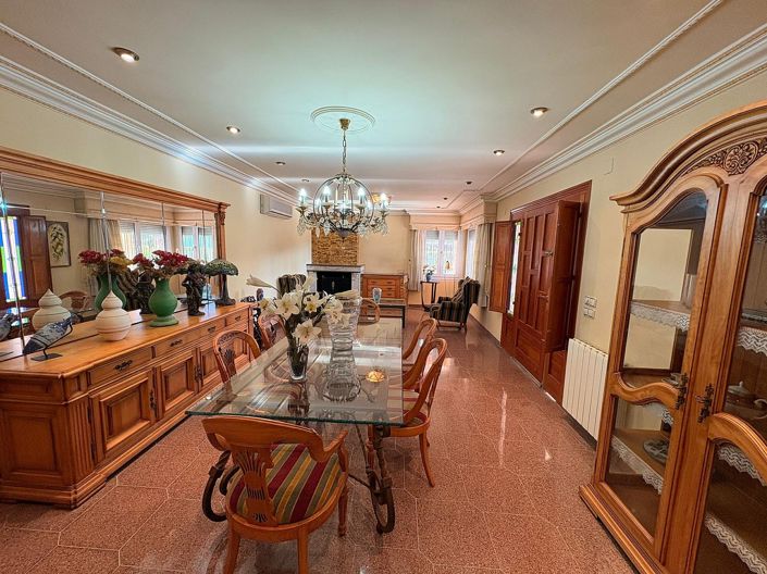 Image No.10-3 Bed Villa for sale