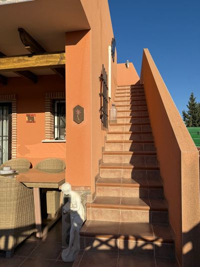 Image No.6-2 Bed Townhouse for sale