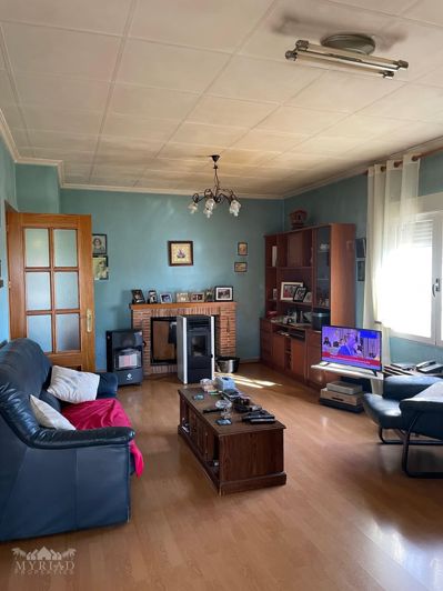 Image No.4-2 Bed Country House for sale