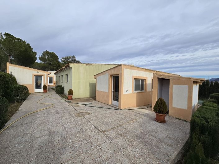 Image No.18-4 Bed Country House for sale