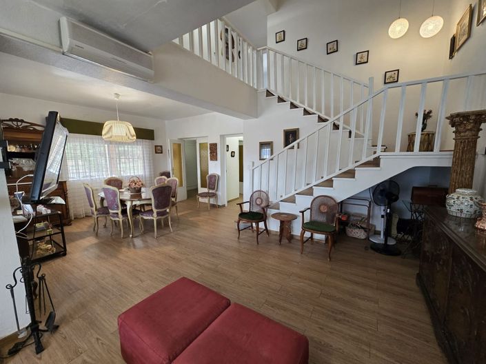 Image No.25-4 Bed Country House for sale