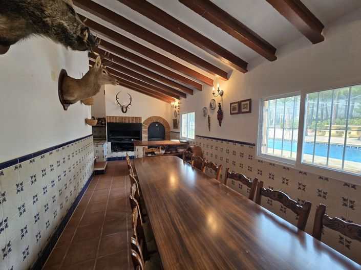 Image No.33-4 Bed Country House for sale