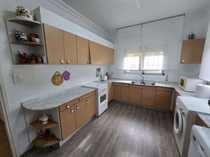 Image No.36-4 Bed Country House for sale